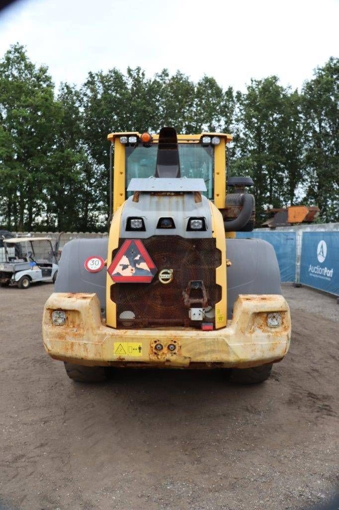 Radlader Türe ait Volvo L90H, Gebrauchtmaschine içinde Antwerpen (resim 4)