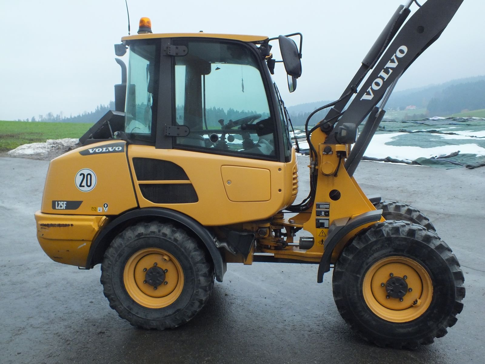 Radlader tip Volvo Radlader Volvo L 25 F, Gebrauchtmaschine in Putzleinsdorf (Poză 3)