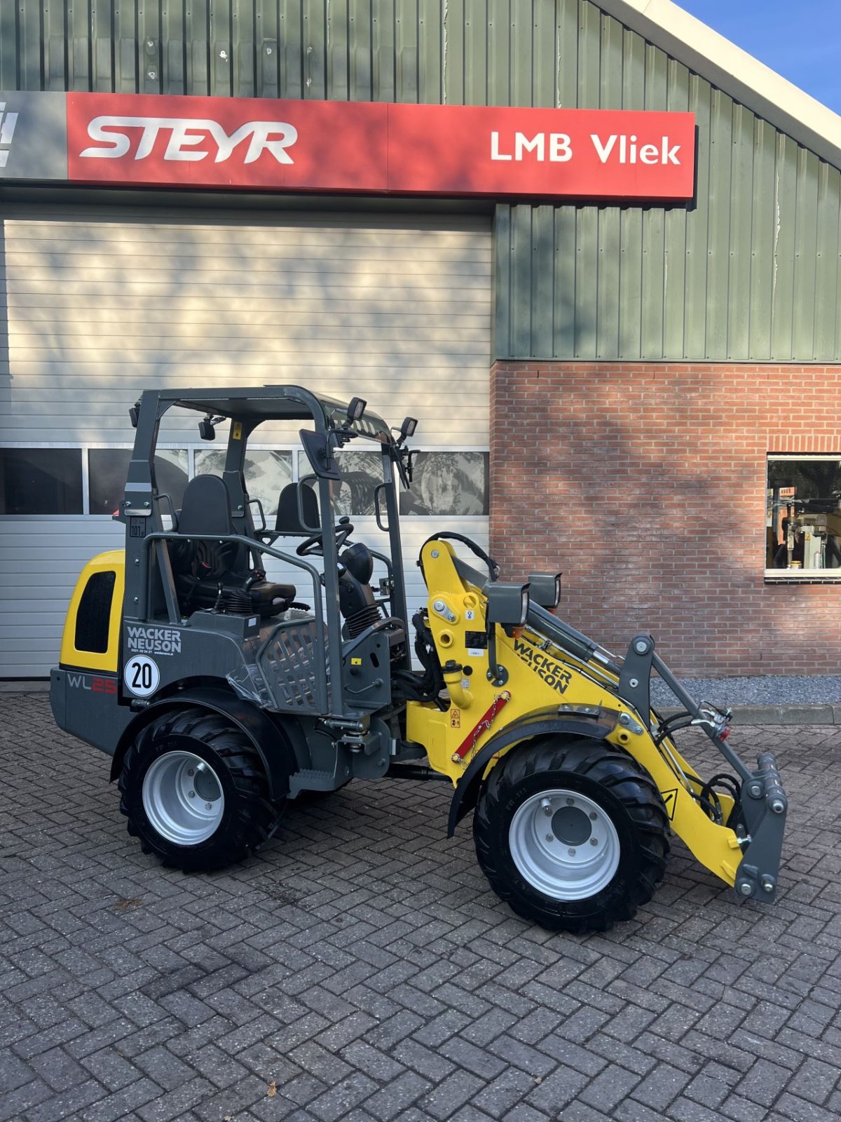 Radlader of the type Wacker Neuson WL25, Neumaschine in Putten (Picture 1)