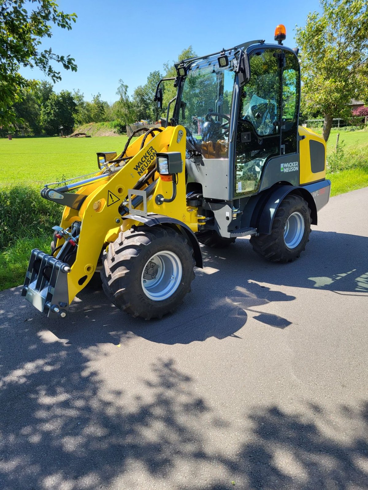 Radlader Türe ait Wacker Neuson WL32 met cabine, Neumaschine içinde Ede (resim 1)