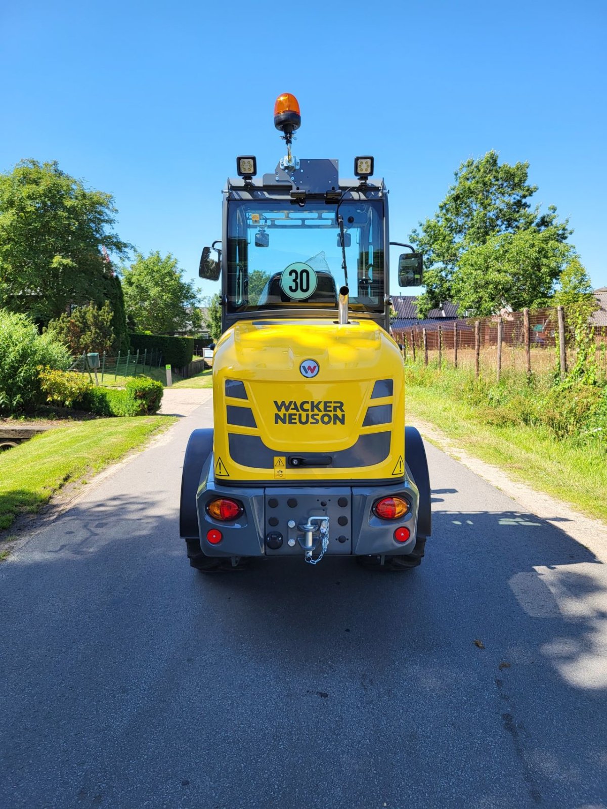 Radlader van het type Wacker Neuson WL32 met cabine, Neumaschine in Ede (Foto 11)