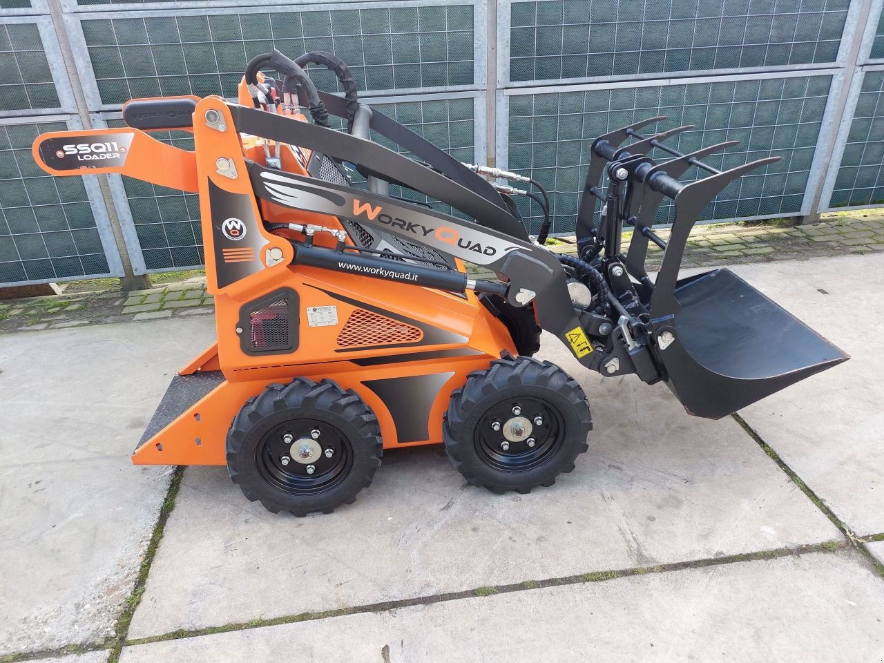 Radlader typu Worky Quad SSQ11 Loader, Gebrauchtmaschine v Ouderkerk aan den IJssel (Obrázek 3)