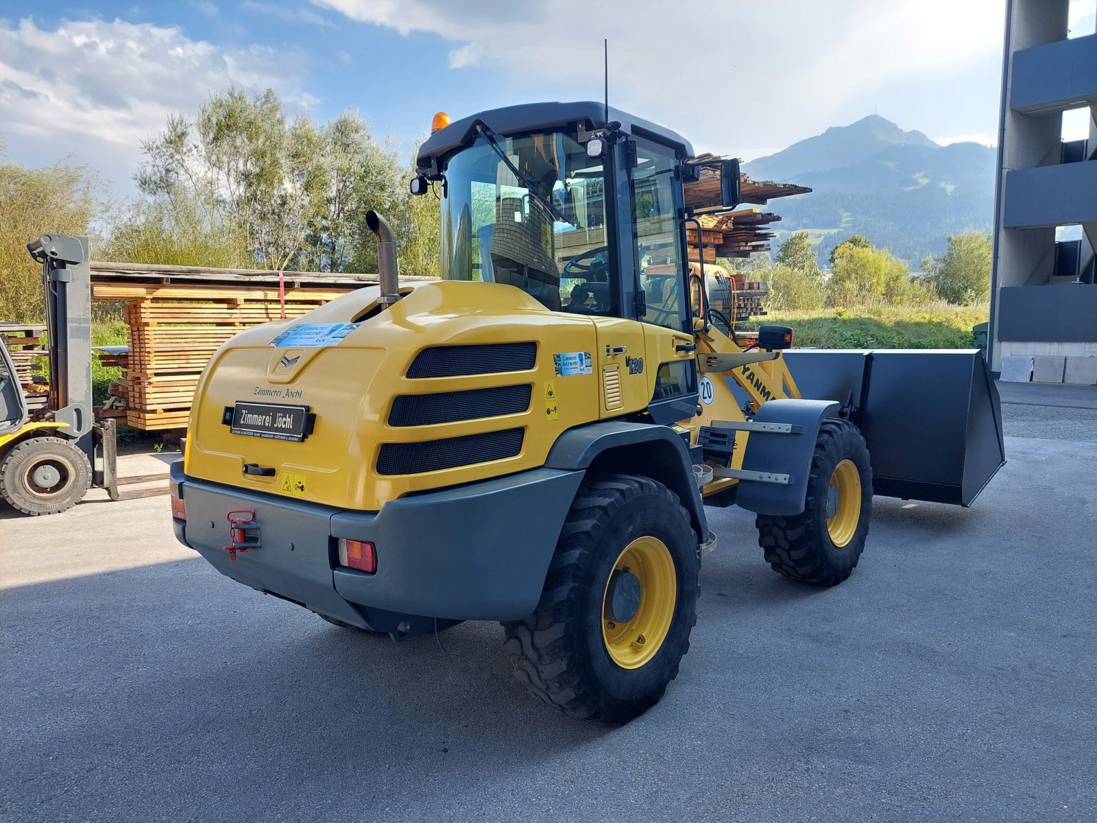 Radlader typu Yanmar V120, Gebrauchtmaschine v St. Johann in tirol (Obrázek 1)