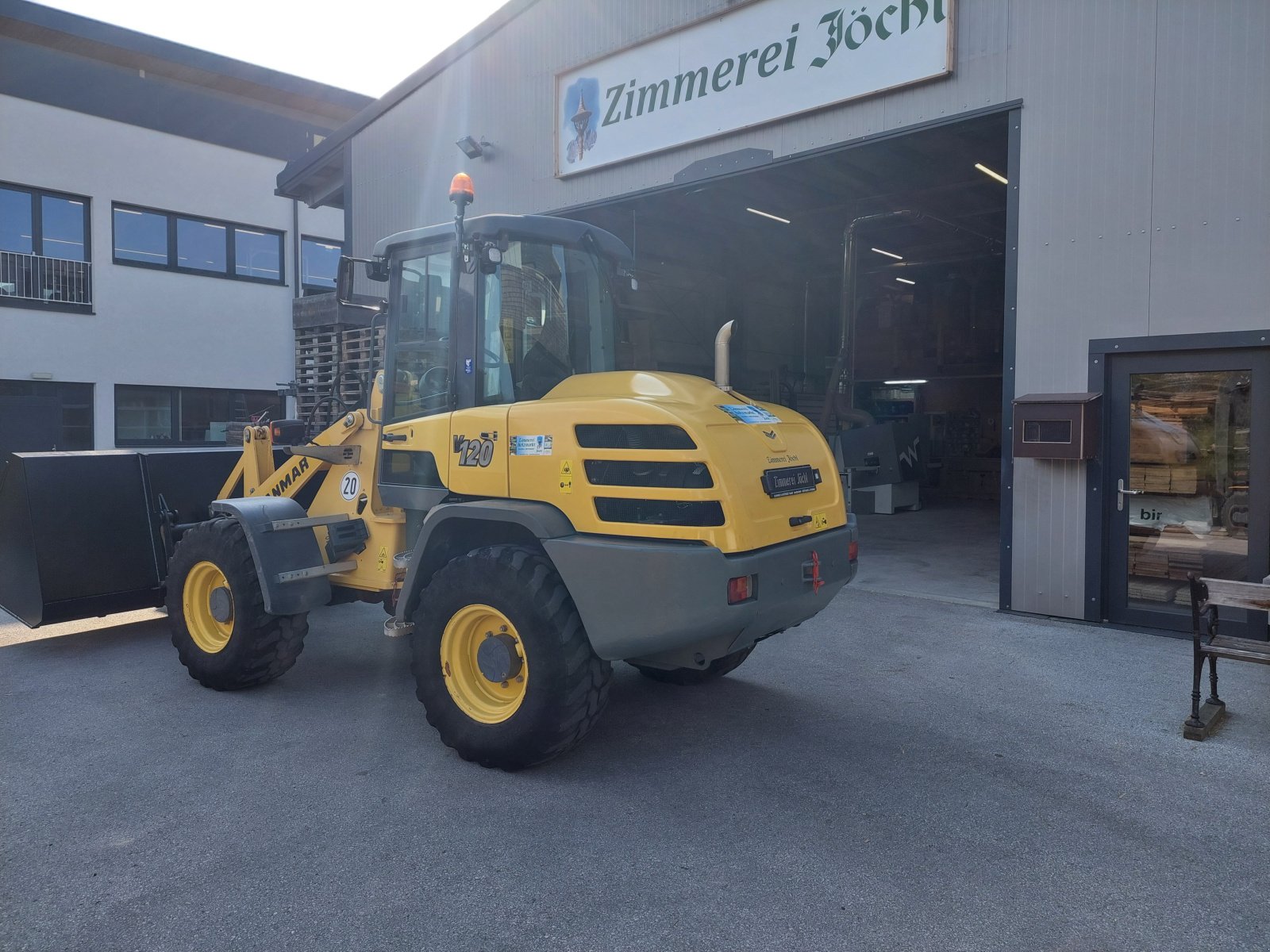 Radlader van het type Yanmar V120, Gebrauchtmaschine in St. Johann in tirol (Foto 2)