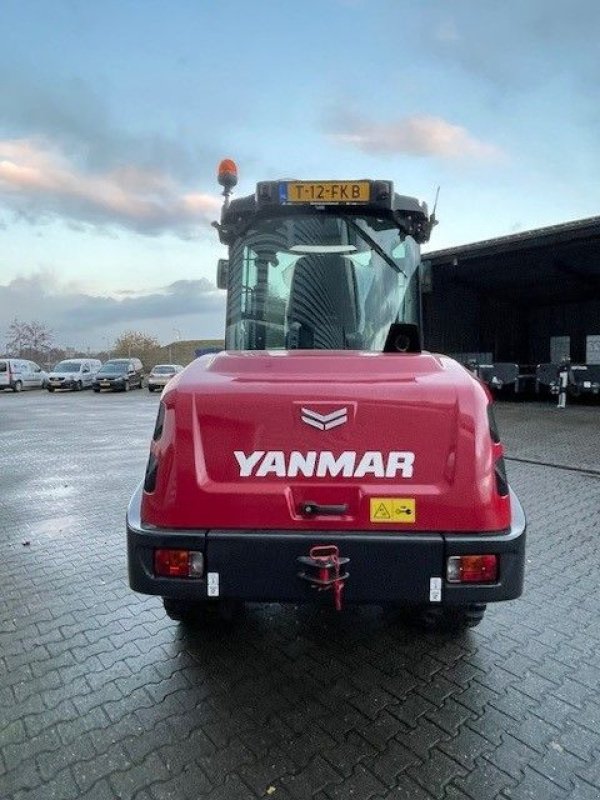 Radlader of the type Yanmar V80-5 shovel, Neumaschine in Roermond (Picture 8)