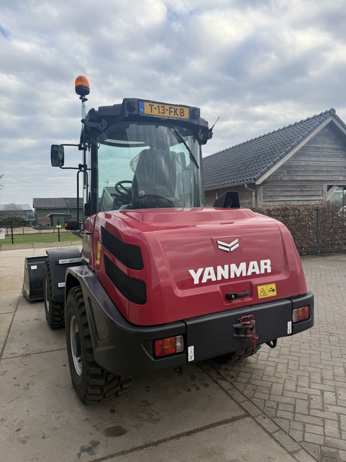 Radlader des Typs Yanmar V80, Gebrauchtmaschine in Wadenoijen (Bild 3)