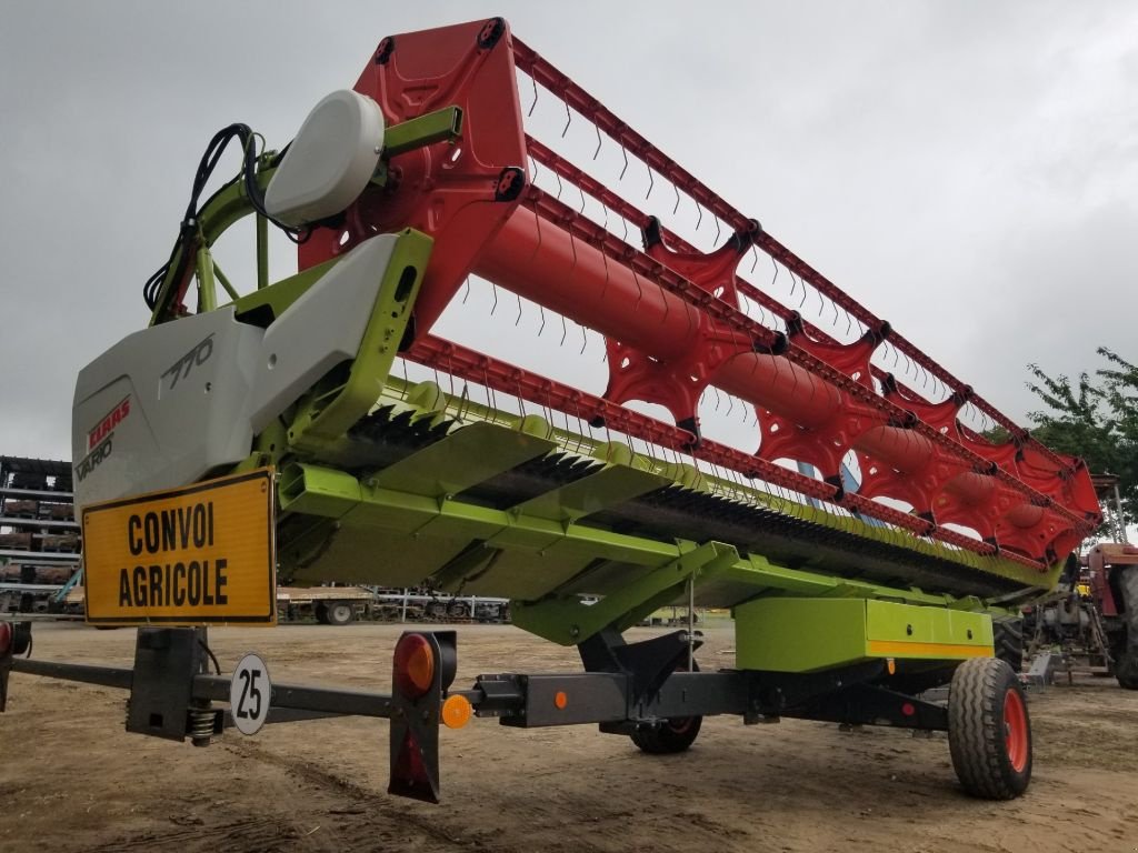 Rapsschneidwerk of the type CLAAS V770/528, Gebrauchtmaschine in BARACE (Picture 1)