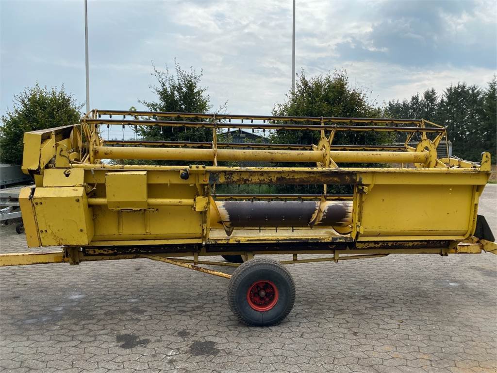 Rapsschneidwerk del tipo New Holland 15, Gebrauchtmaschine In Hemmet (Immagine 13)