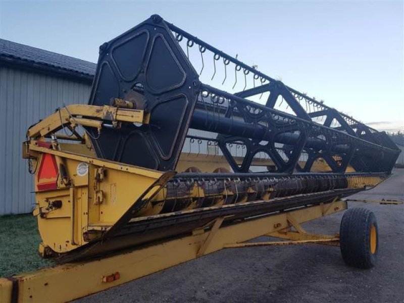 Rapsschneidwerk tipa New Holland 24, Gebrauchtmaschine u Hemmet (Slika 1)