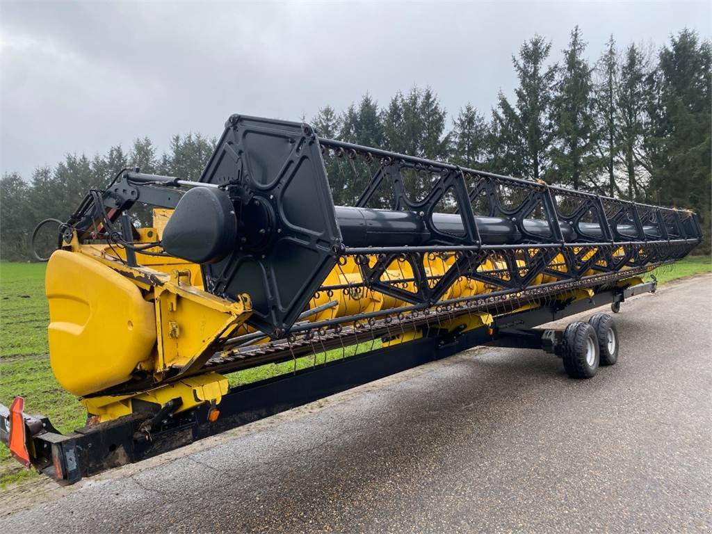 Rapsschneidwerk van het type New Holland 35 Vario, Gebrauchtmaschine in Hemmet (Foto 11)