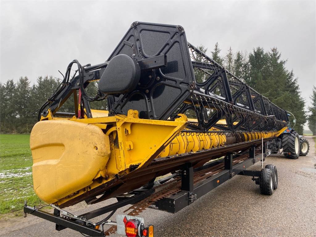 Rapsschneidwerk of the type New Holland 35 Vario, Gebrauchtmaschine in Hemmet (Picture 4)