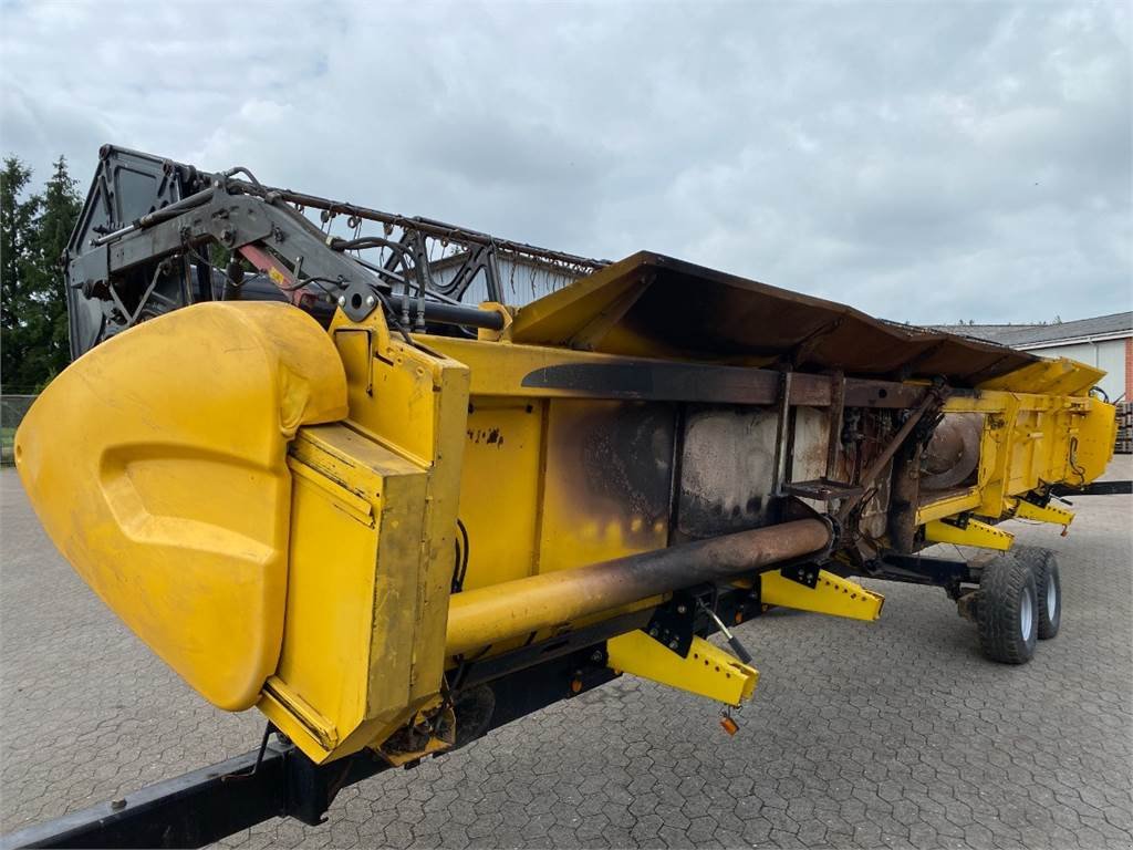 Rapsschneidwerk del tipo New Holland 35, Gebrauchtmaschine In Hemmet (Immagine 12)