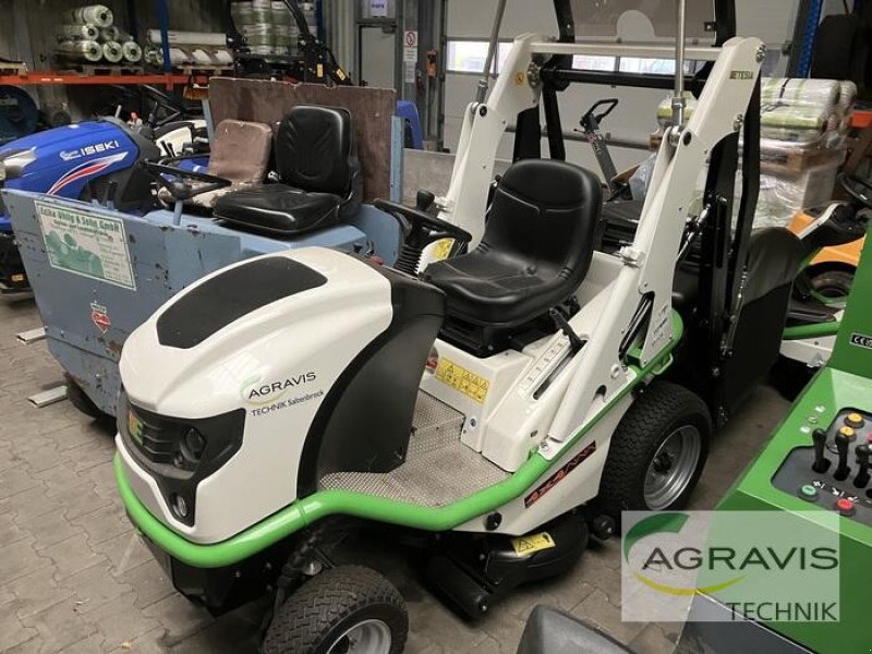 Rasenmäher des Typs Etesia BUFFALO 100 BVHPX, Neumaschine in Lage (Bild 1)