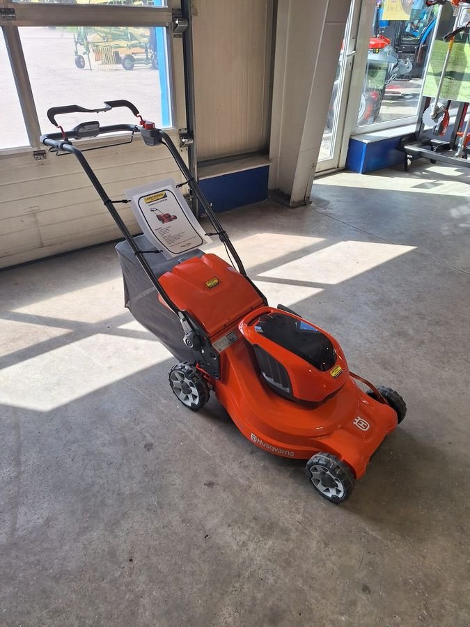 Rasenmäher Türe ait Husqvarna LC 347iVX Set, Gebrauchtmaschine içinde Villach (resim 1)