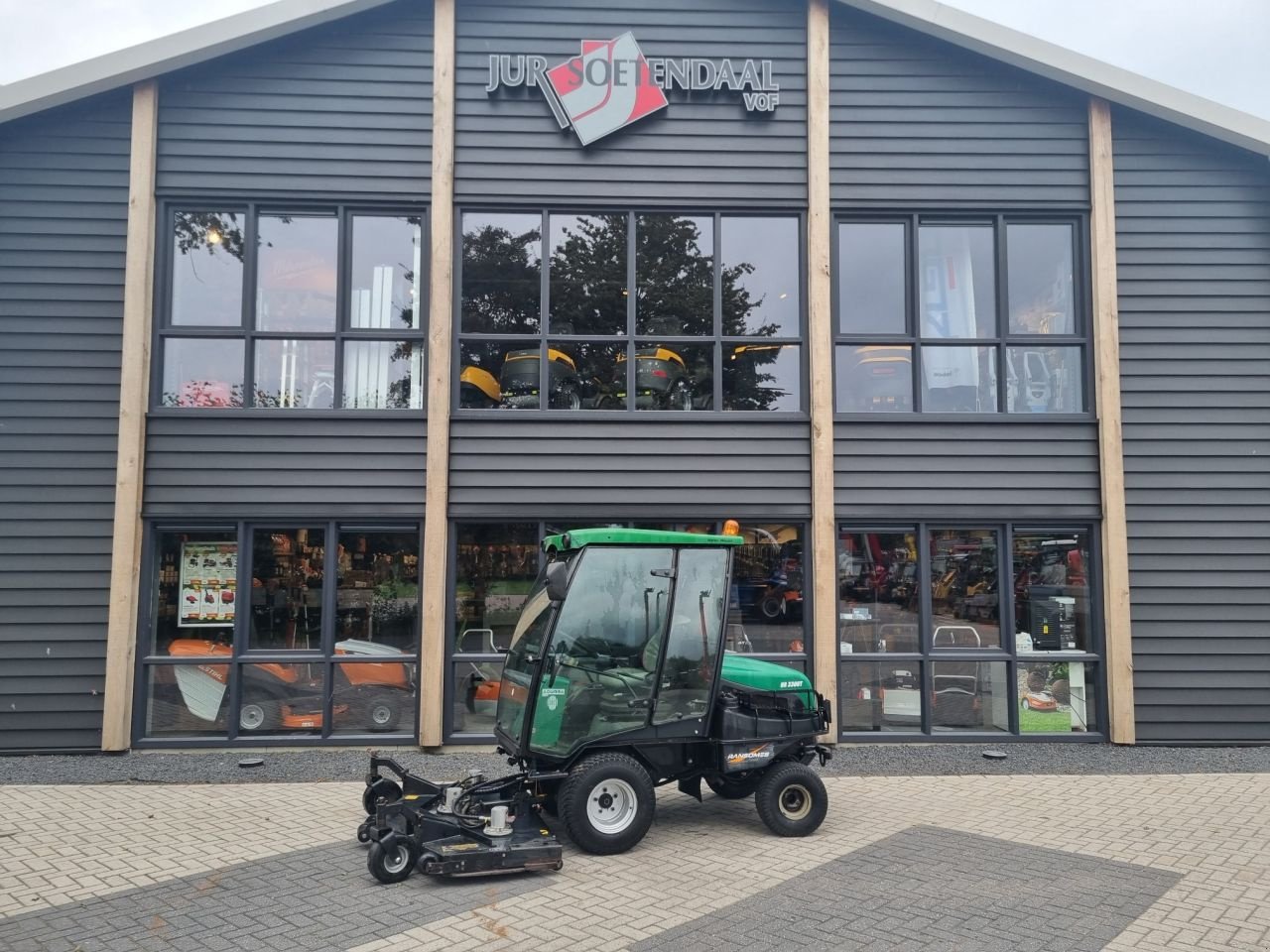 Rasenmäher des Typs Ransomes HR3300T, Gebrauchtmaschine in Lunteren (Bild 2)