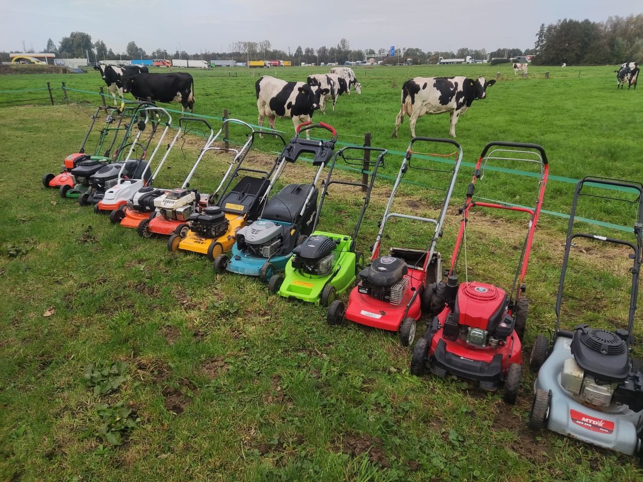 Rasenmäher tip Sonstige Viking / Toro / Stiga diverse, Gebrauchtmaschine in Klarenbeek (Poză 3)