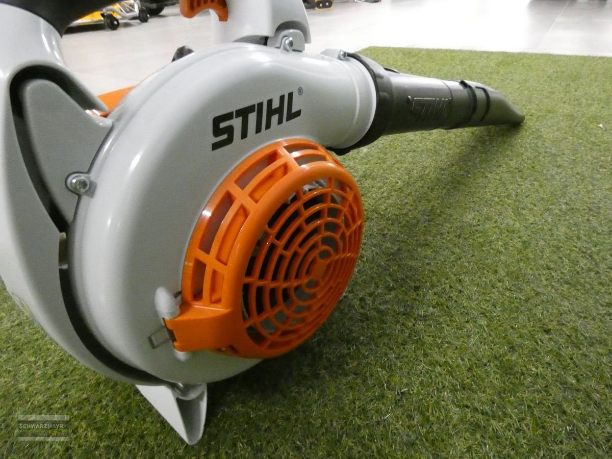 Rasenmäher of the type Stihl BG 86 Laubsauger- bläser, Neumaschine in Aurolzmünster (Picture 10)