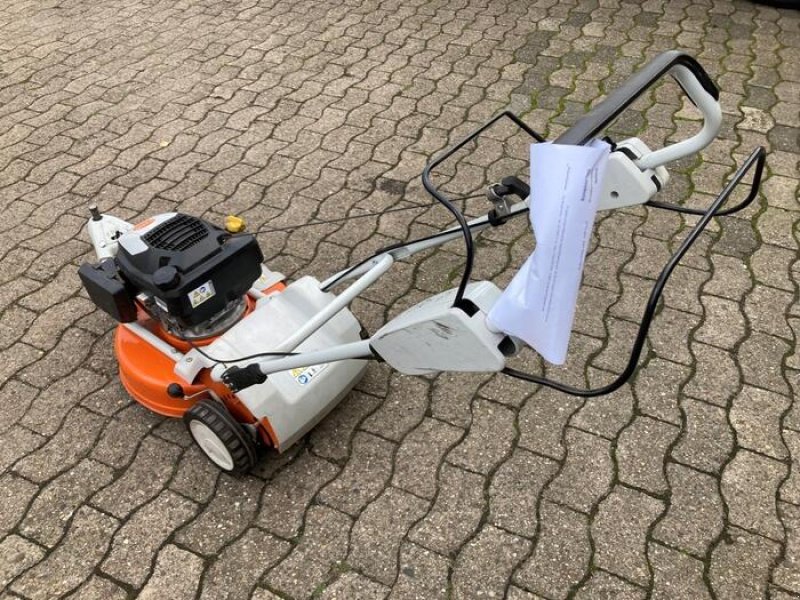 Rasenmäher des Typs Stihl RM 3.1 RT, Gebrauchtmaschine in Espelkamp (Bild 4)