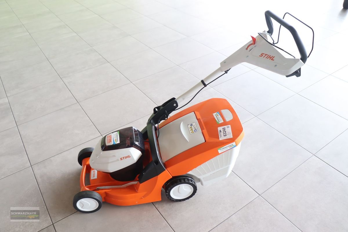 Rasenmäher del tipo Stihl RMA 443 PV, Neumaschine en Gampern (Imagen 2)