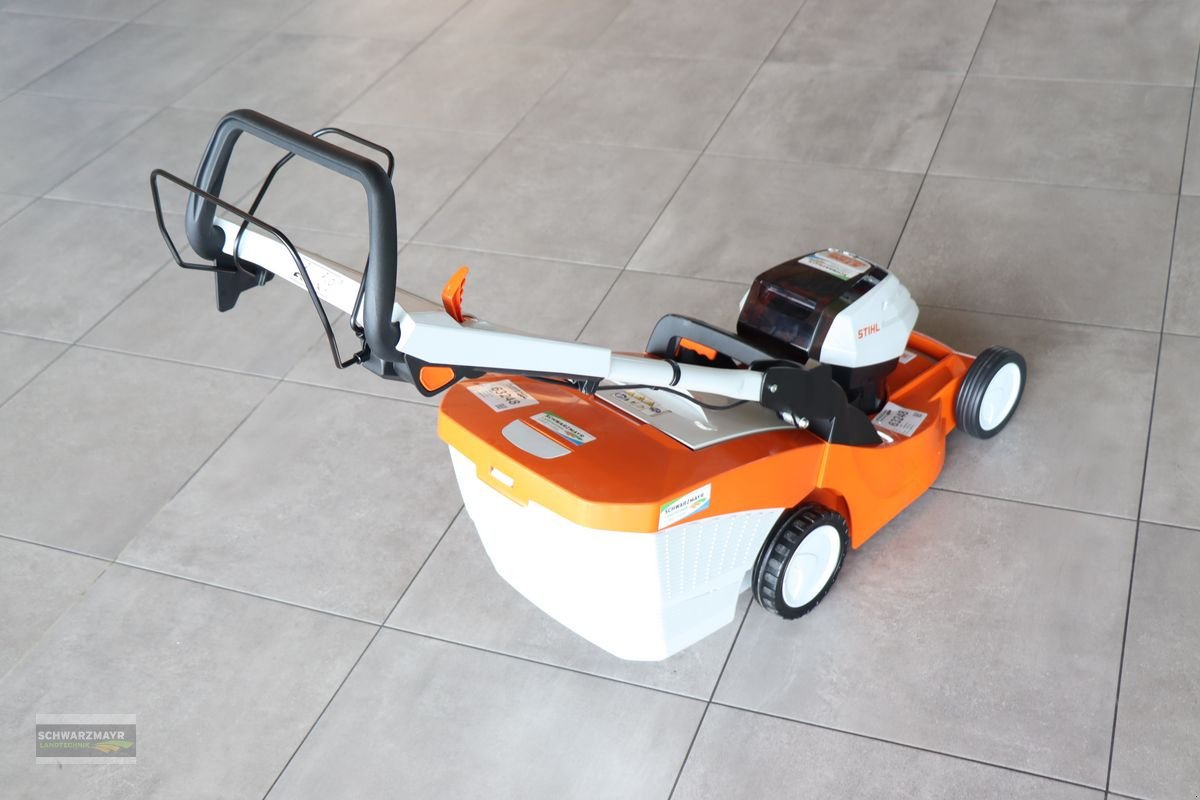 Rasenmäher del tipo Stihl RMA 443 PV, Neumaschine en Gampern (Imagen 4)