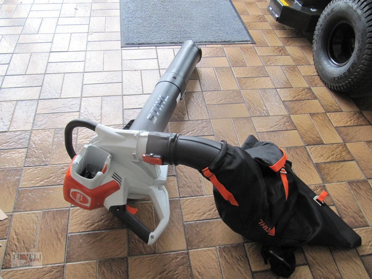 Rasenmäher des Typs Stihl Saughäcksler SHA 140, Neumaschine in Niederneukirchen (Bild 4)