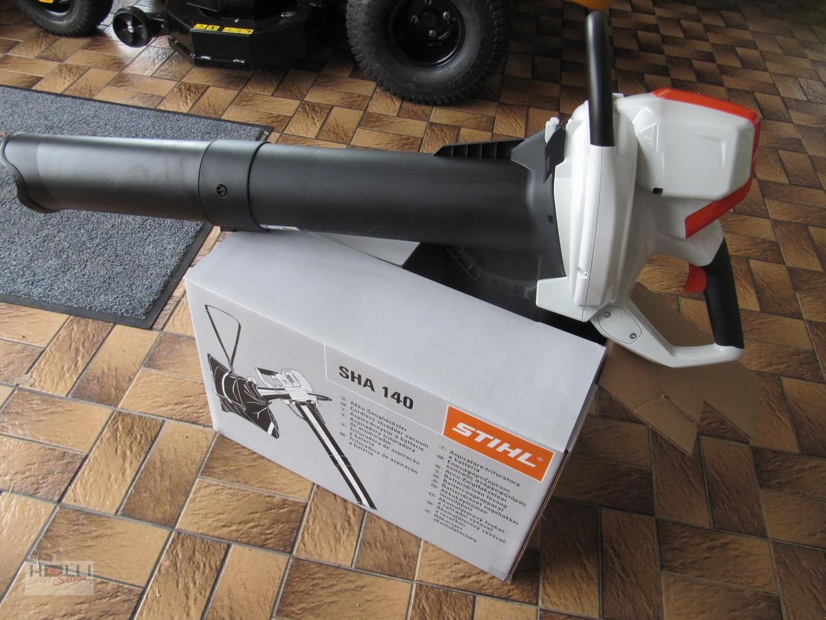 Rasenmäher типа Stihl Saughäcksler SHA 140, Neumaschine в Niederneukirchen (Фотография 2)