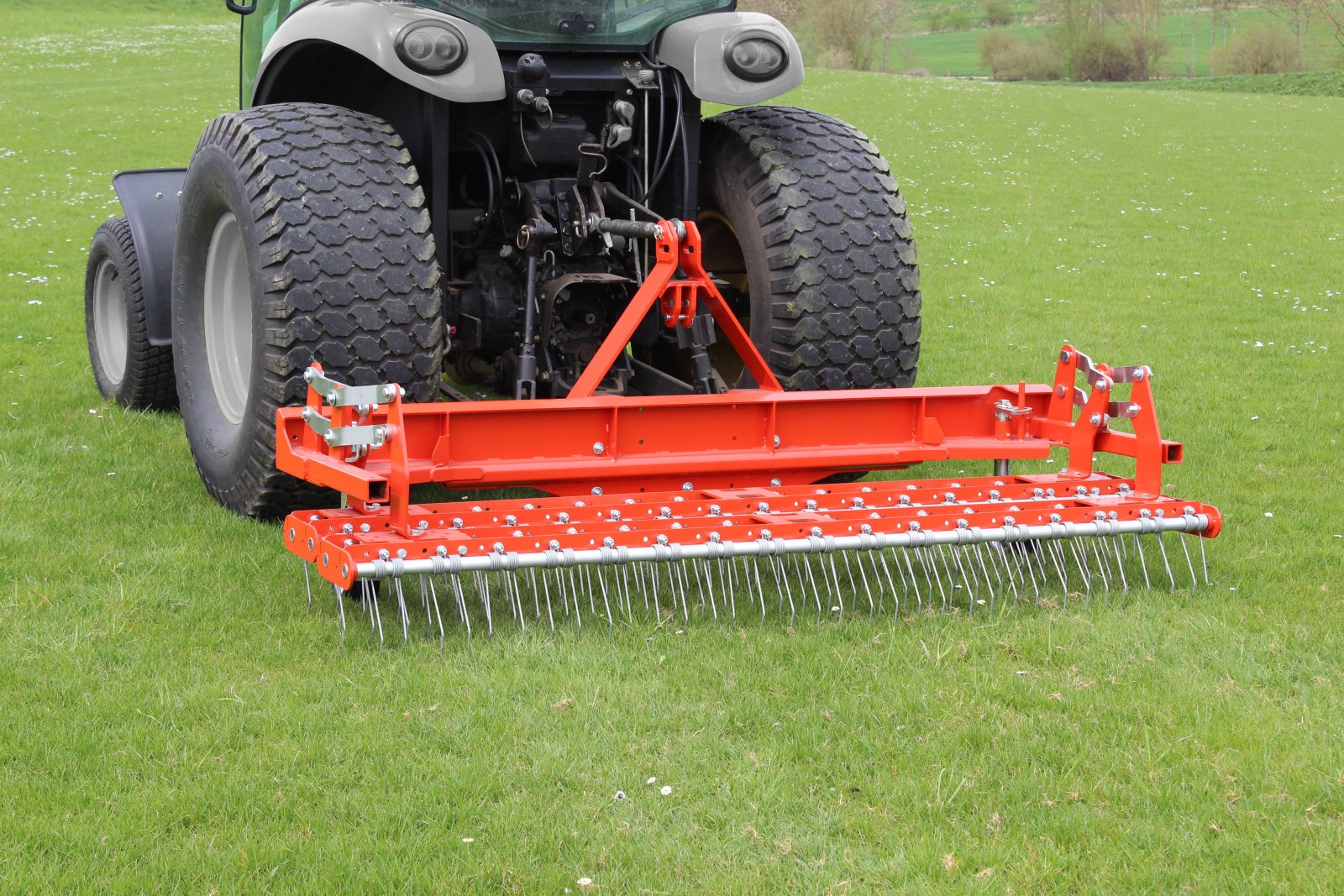 Rasenstriegel of the type Wiedenmann Terra Rake 230, Neumaschine in Olpe (Picture 1)