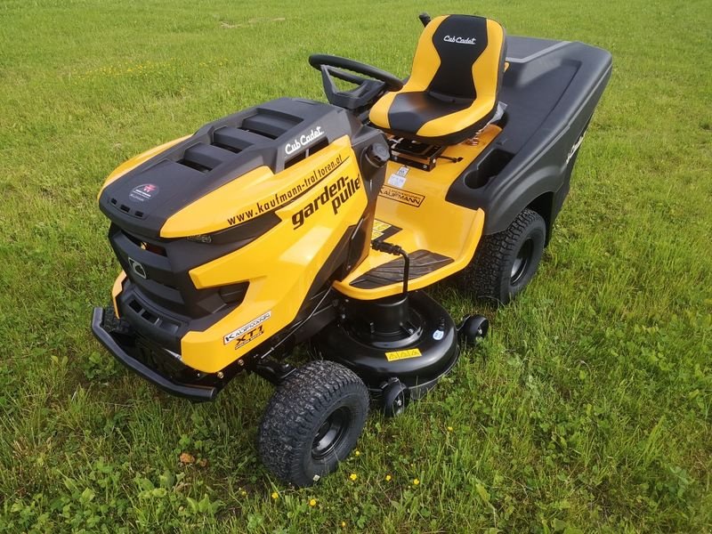 Rasentraktor van het type Cub Cadet Cub Cadet XT1 QR 106, Neumaschine in NATTERNBACH (Foto 1)