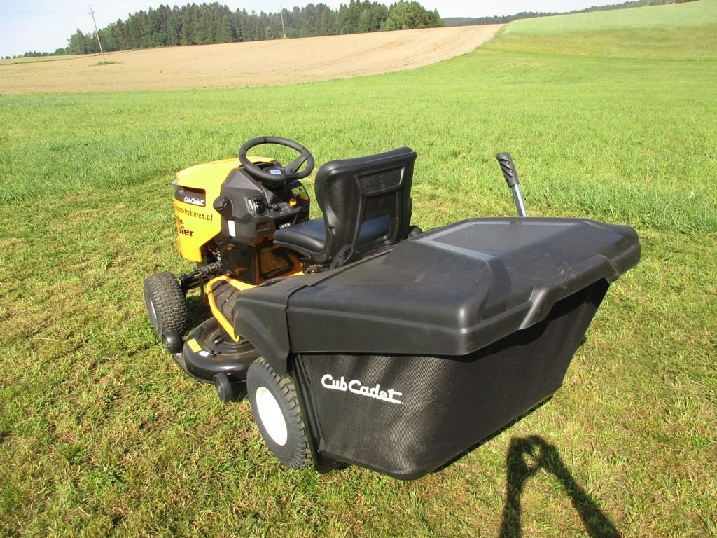 Rasentraktor typu Cub Cadet Cup Cadet XT1 OR106, Neumaschine v NATTERNBACH (Obrázek 3)