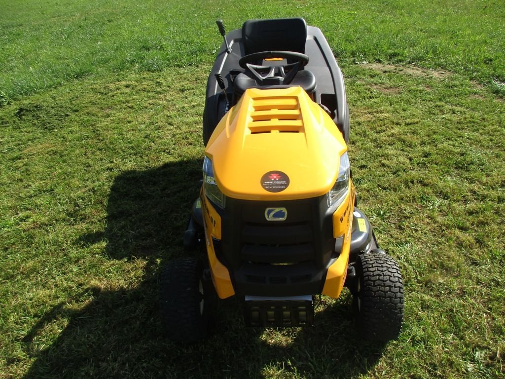 Rasentraktor des Typs Cub Cadet Cup Cadet XT1 OR106, Neumaschine in NATTERNBACH (Bild 9)