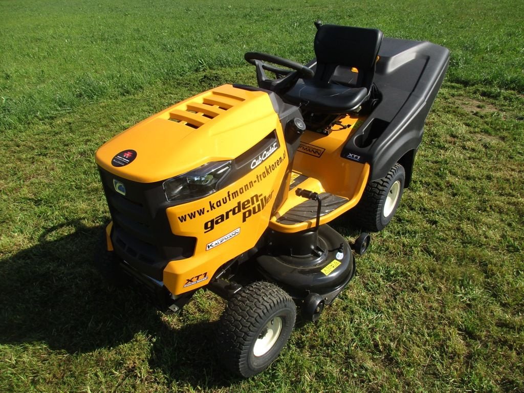 Rasentraktor Türe ait Cub Cadet Cup Cadet XT1 OR106, Neumaschine içinde NATTERNBACH (resim 1)