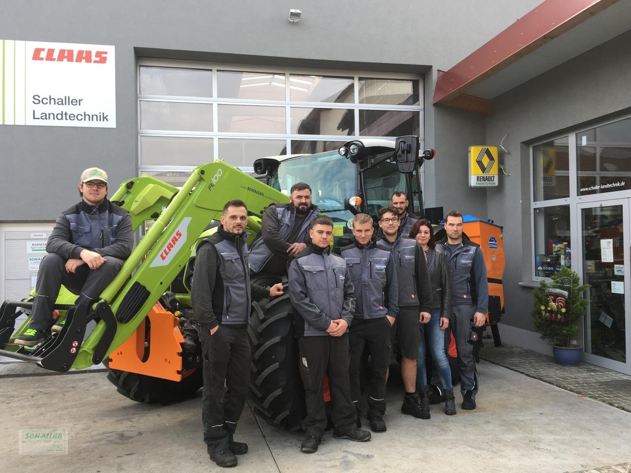 Rasentraktor del tipo Cub Cadet LT2 NR92 Hydrostat  Fangkorb, Neumaschine In Geiselhöring (Immagine 12)