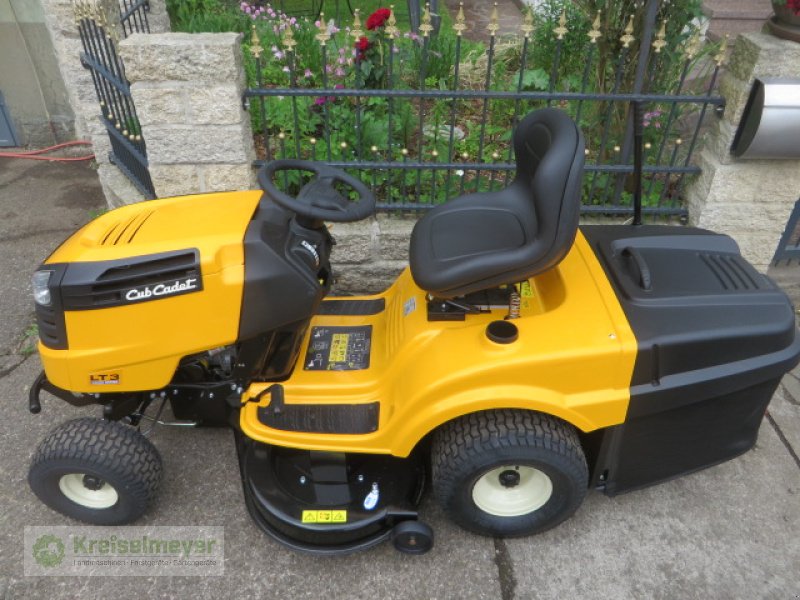 Rasentraktor του τύπου Cub Cadet LT3 PR105 HYDROSTAT, 2-Zylinder, Gussachse NEUMASCHINE, Neumaschine σε Feuchtwangen (Φωτογραφία 3)