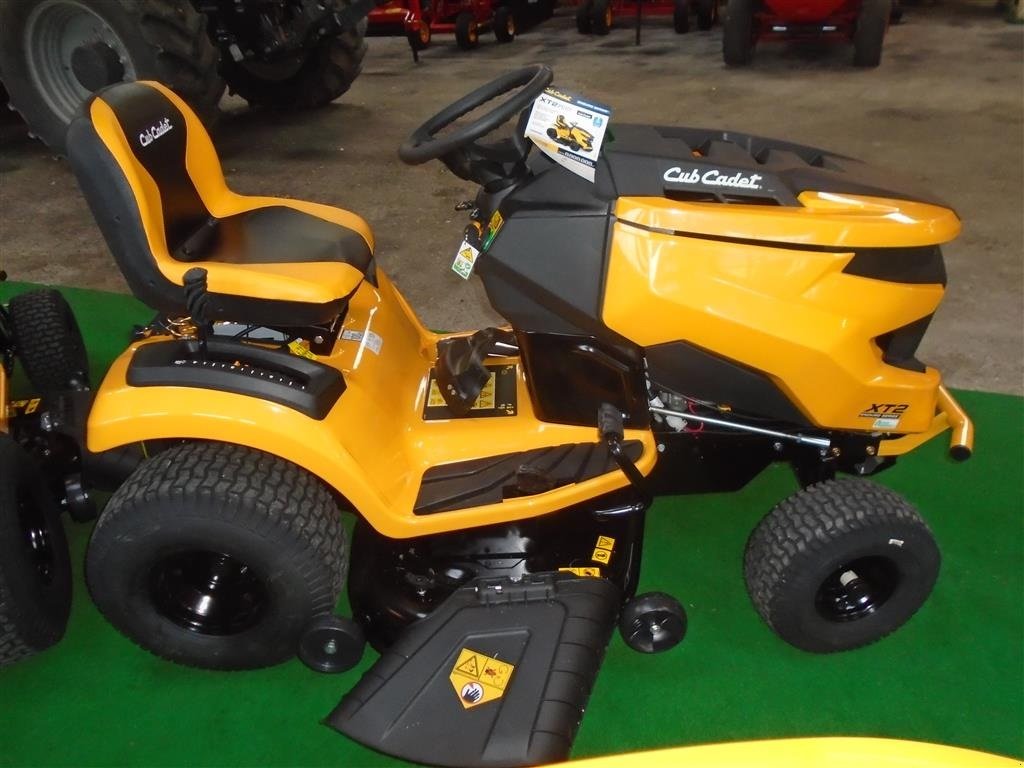 Rasentraktor типа Cub Cadet XT2 PS117 SPAR KR. 8000,-, Gebrauchtmaschine в Viborg (Фотография 4)