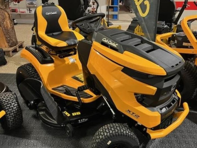 Rasentraktor van het type Cub Cadet XT2 PS117, Gebrauchtmaschine in Ringkøbing (Foto 1)