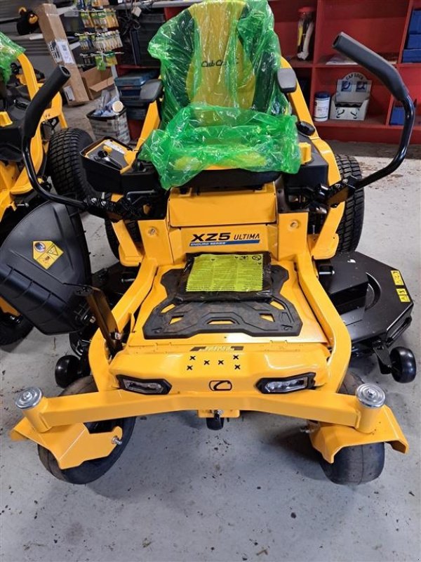 Rasentraktor του τύπου Cub Cadet XZ5 L127, Gebrauchtmaschine σε Spøttrup (Φωτογραφία 1)