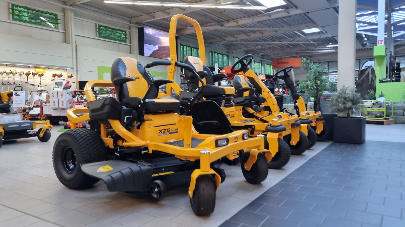 Rasentraktor typu Cub Cadet XZ8 S137i Ultima ZeroTurn, Neumaschine w Olpe (Zdjęcie 22)