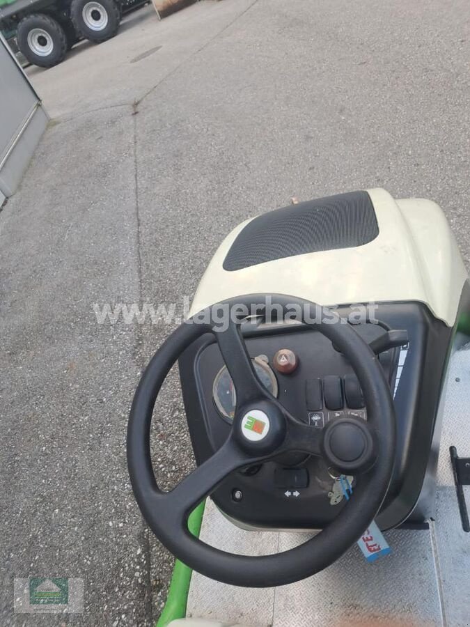 Rasentraktor des Typs Etesia BUFFALO 100, Gebrauchtmaschine in Klagenfurt (Bild 3)