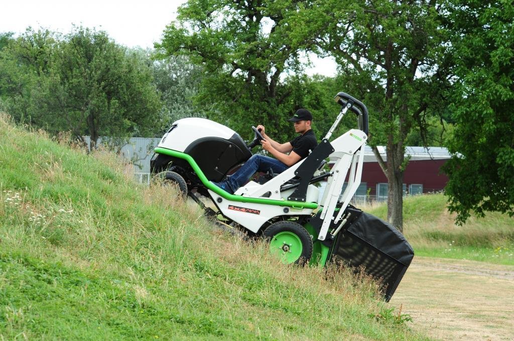 Rasentraktor от тип Etesia Buffalo BVHPX Allrad, Neumaschine в Olpe (Снимка 14)