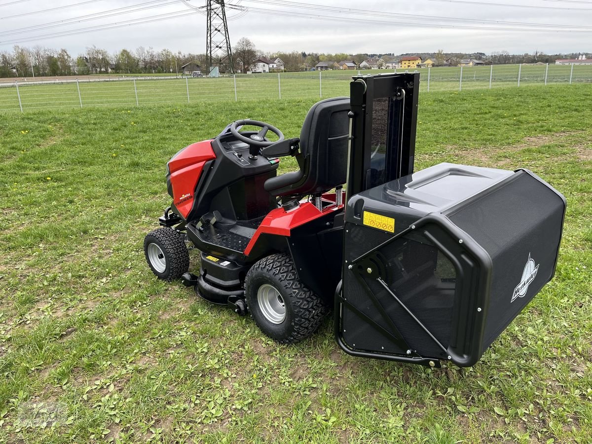 Rasentraktor tip Herkules HT 102 - 24XD Allrad NEO 4WD Hochentleerung, Neumaschine in Burgkirchen (Poză 16)