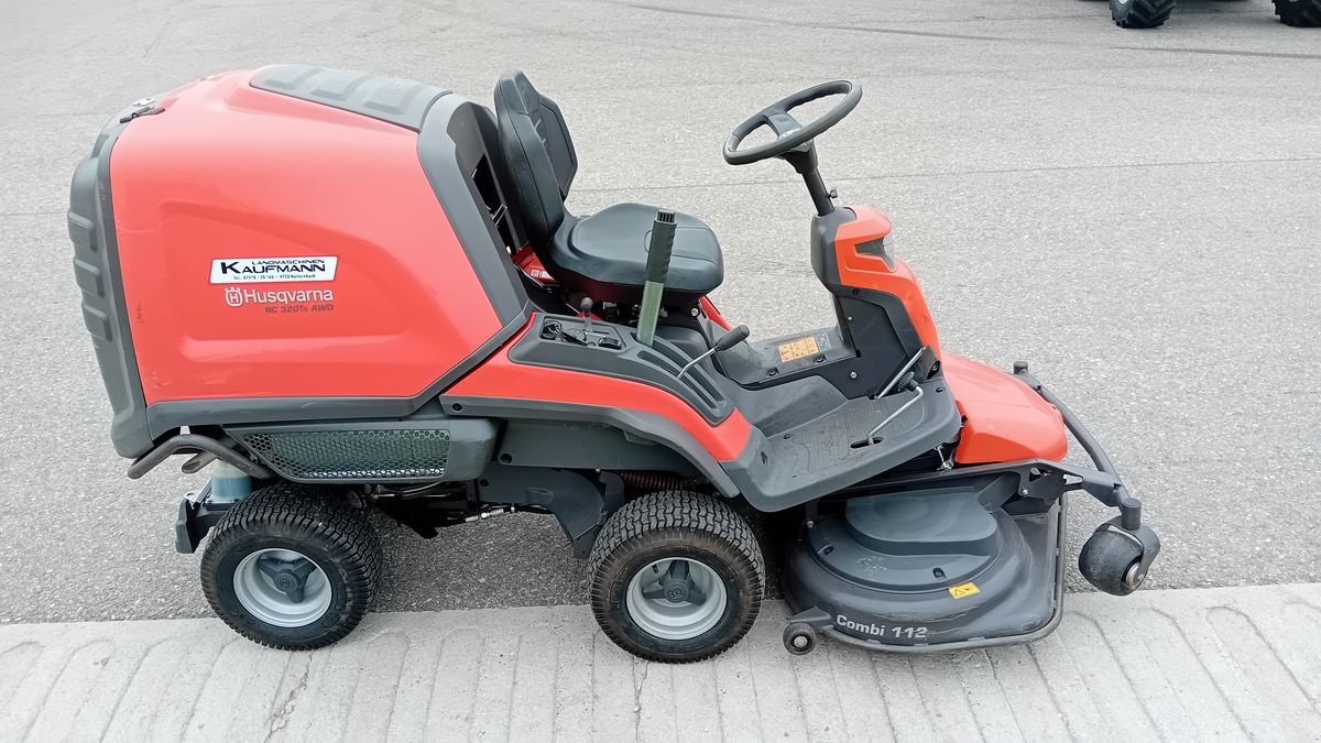 Rasentraktor typu Husqvarna Husqvarna  RC 320 TS AWD Rasentraktor, Gebrauchtmaschine w NATTERNBACH (Zdjęcie 7)