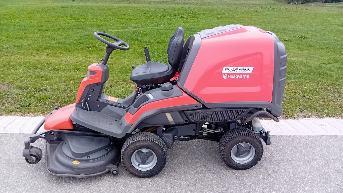 Rasentraktor typu Husqvarna Husqvarna  RC 320 TS AWD Rasentraktor, Gebrauchtmaschine w NATTERNBACH (Zdjęcie 2)