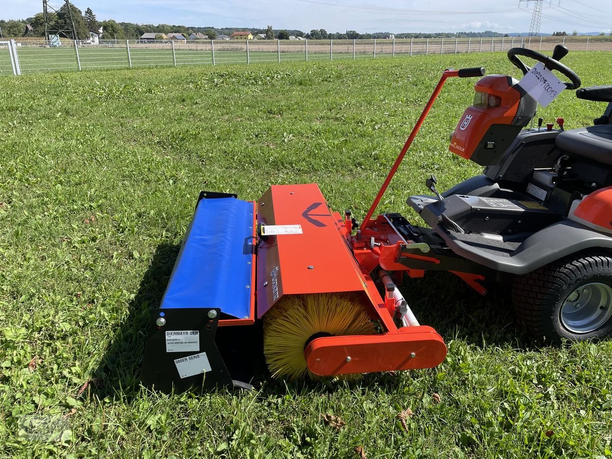 Rasentraktor a típus Husqvarna Kehrmaschine mit Sammelwanne 500er Serie, Neumaschine ekkor: Burgkirchen (Kép 3)