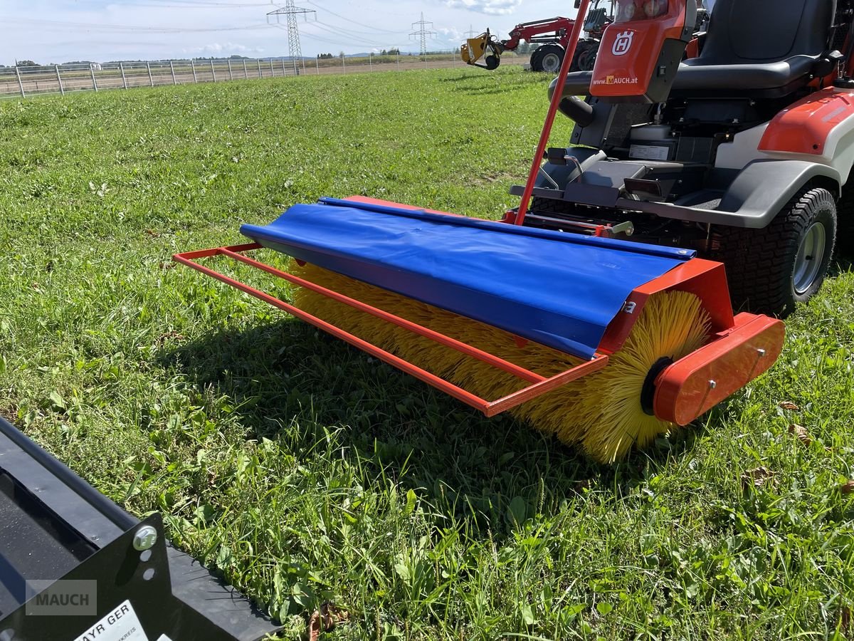 Rasentraktor типа Husqvarna Kehrmaschine mit Sammelwanne 500er Serie, Neumaschine в Burgkirchen (Фотография 7)