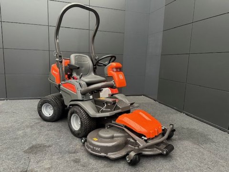 Rasentraktor του τύπου Husqvarna Kommunalrider P524 mit 122cm Mähdeck 18,9PS, Neumaschine σε Tamsweg (Φωτογραφία 1)