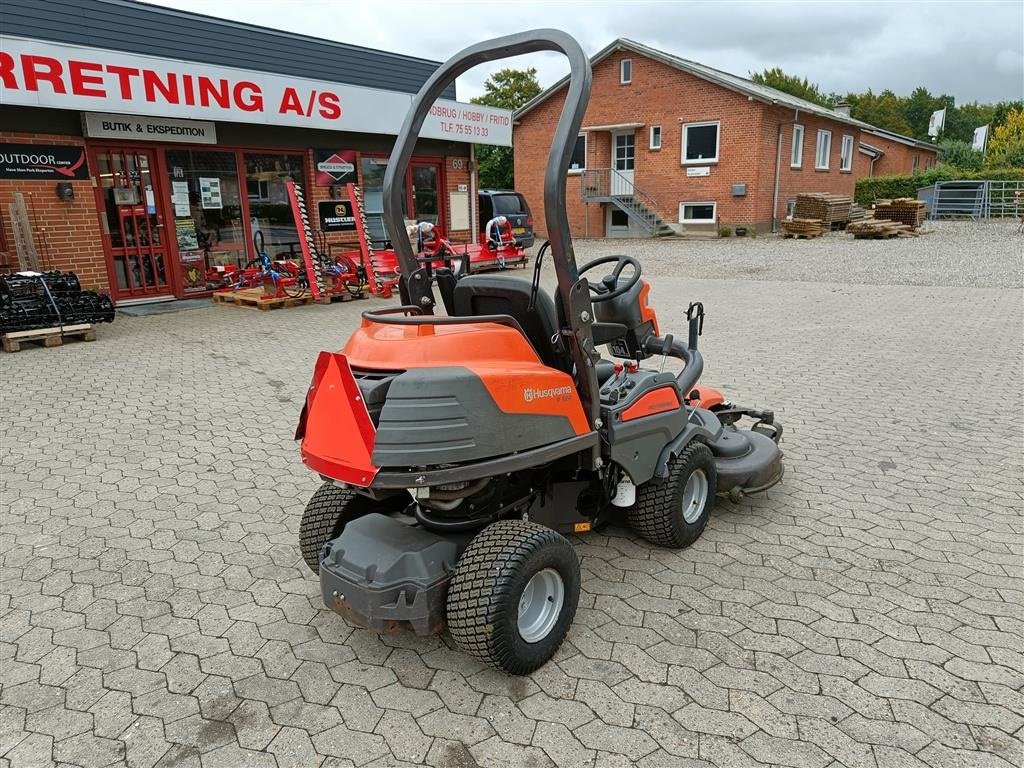 Rasentraktor van het type Husqvarna P 524 inkl. Combi 122, Gebrauchtmaschine in Egtved (Foto 2)