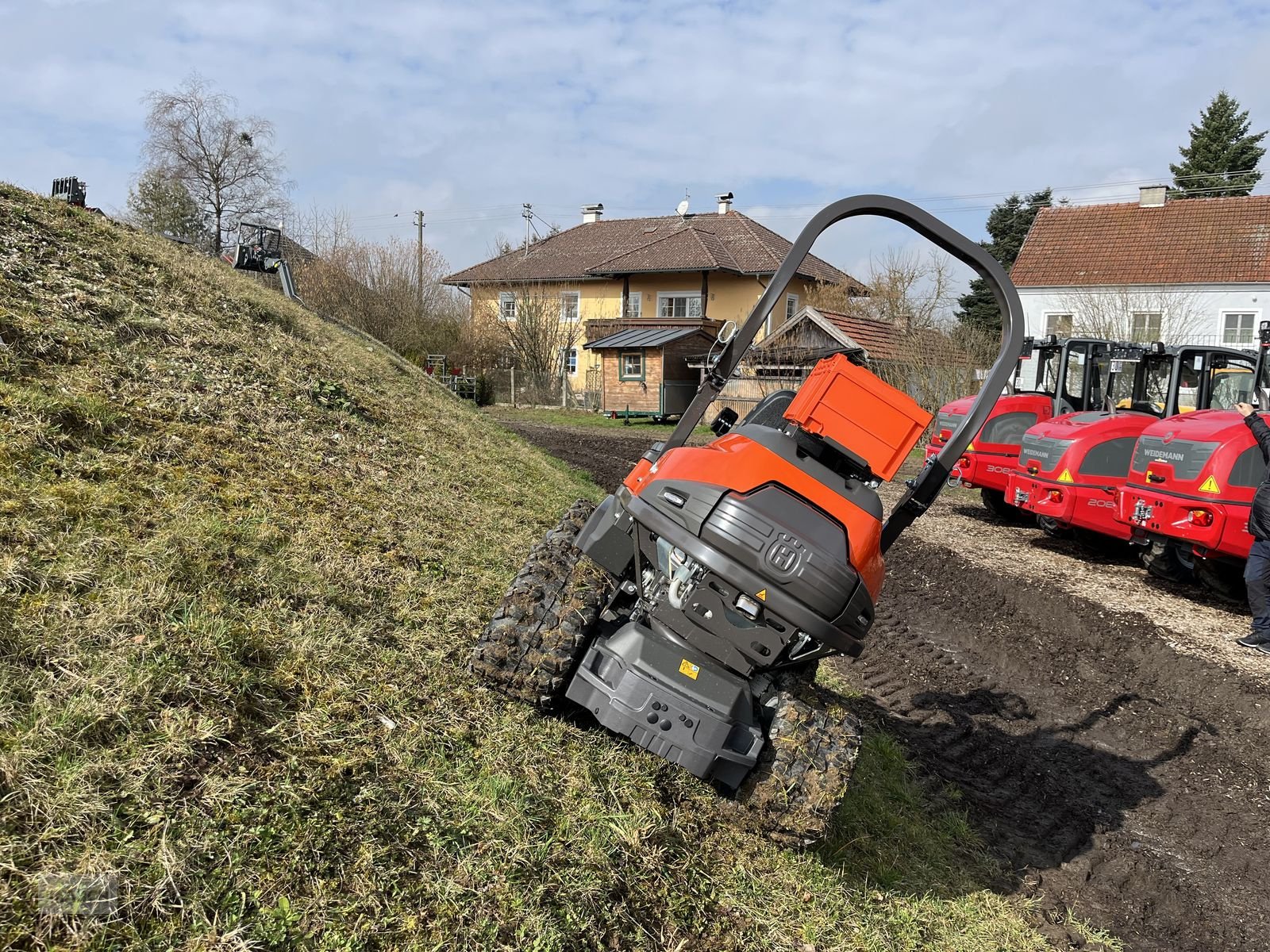 Rasentraktor del tipo Husqvarna P 524XR Efi mit Funksteuerung inkl. Mähdeck, Vorführmaschine en Burgkirchen (Imagen 26)