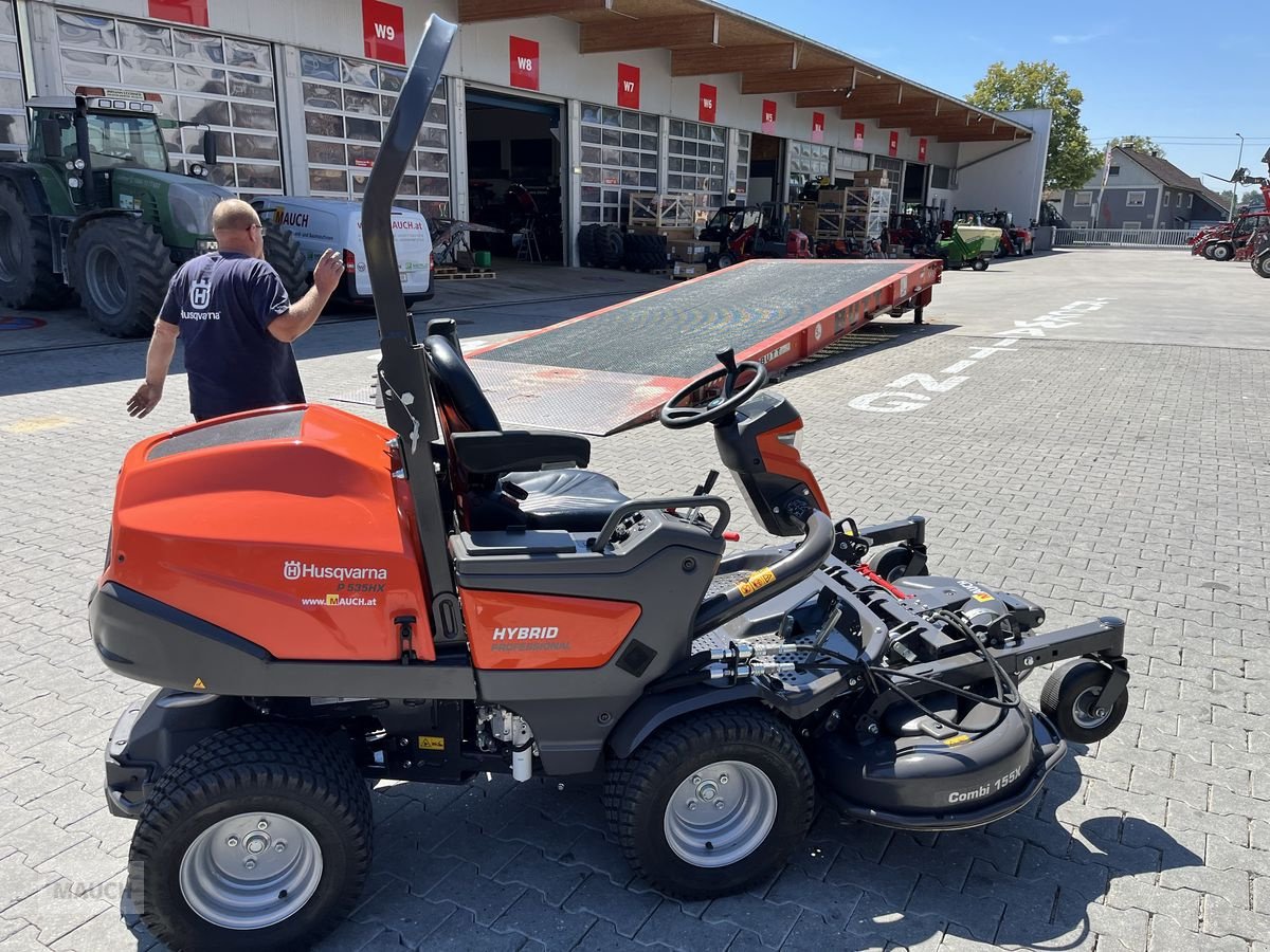 Rasentraktor tip Husqvarna P 535HX Hybrid Rider nur 10h, Vorführmaschine in Burgkirchen (Poză 4)