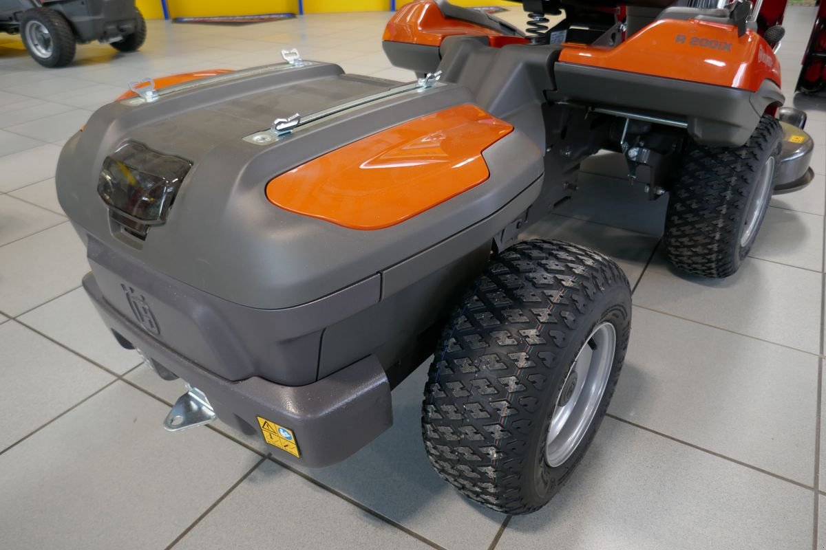 Rasentraktor tipa Husqvarna R 200iX, Gebrauchtmaschine u Villach (Slika 4)