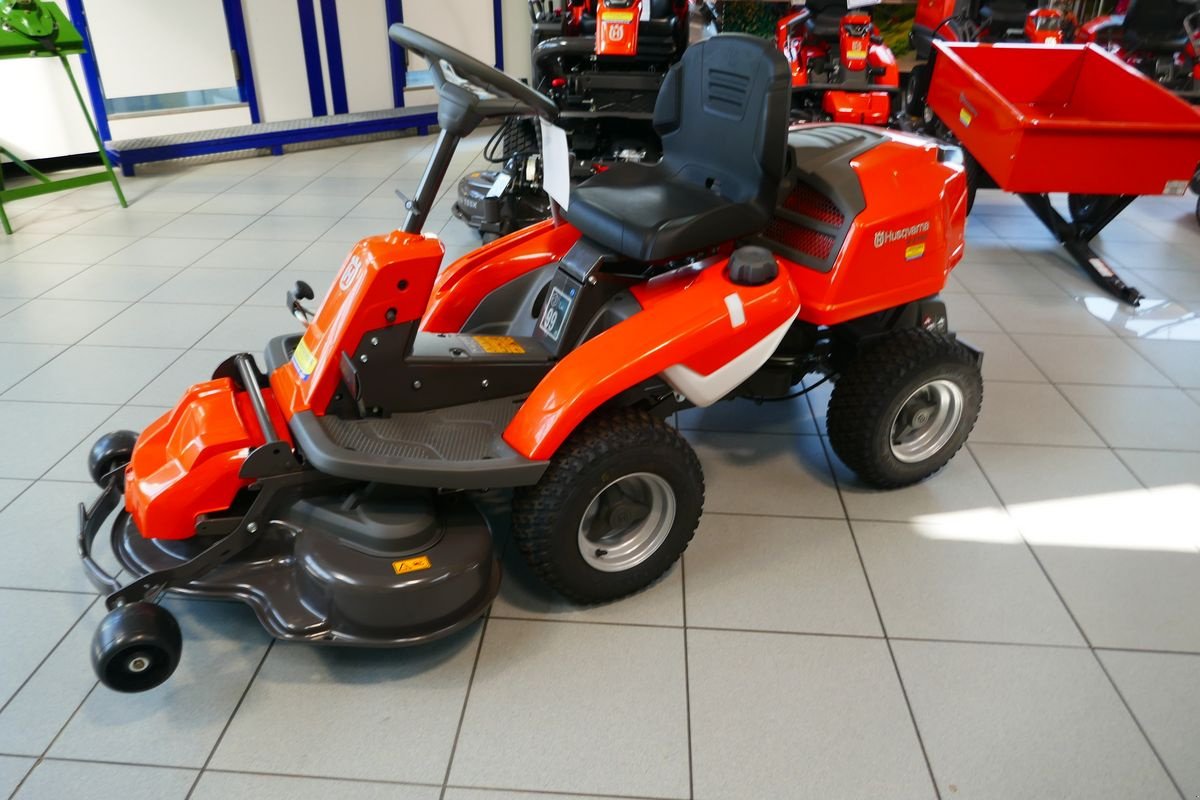 Rasentraktor типа Husqvarna R 214 C, Gebrauchtmaschine в Villach (Фотография 11)